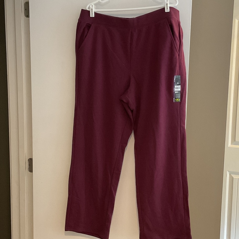 Women’s Maroon Sweatpants